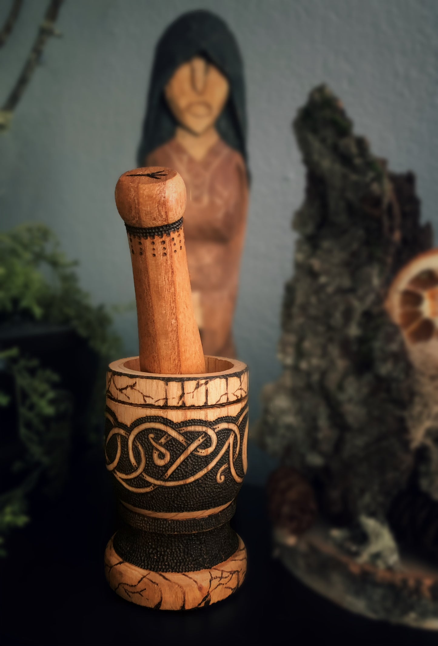 Urnes Wyrm Wood Mortar & Pestle