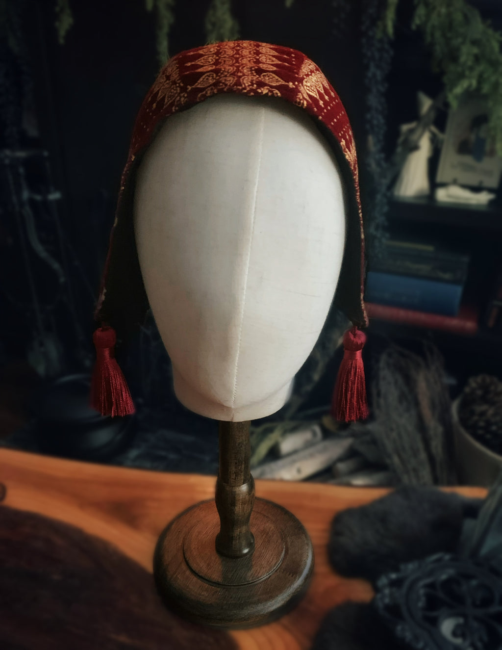 Royal Velvet Coif