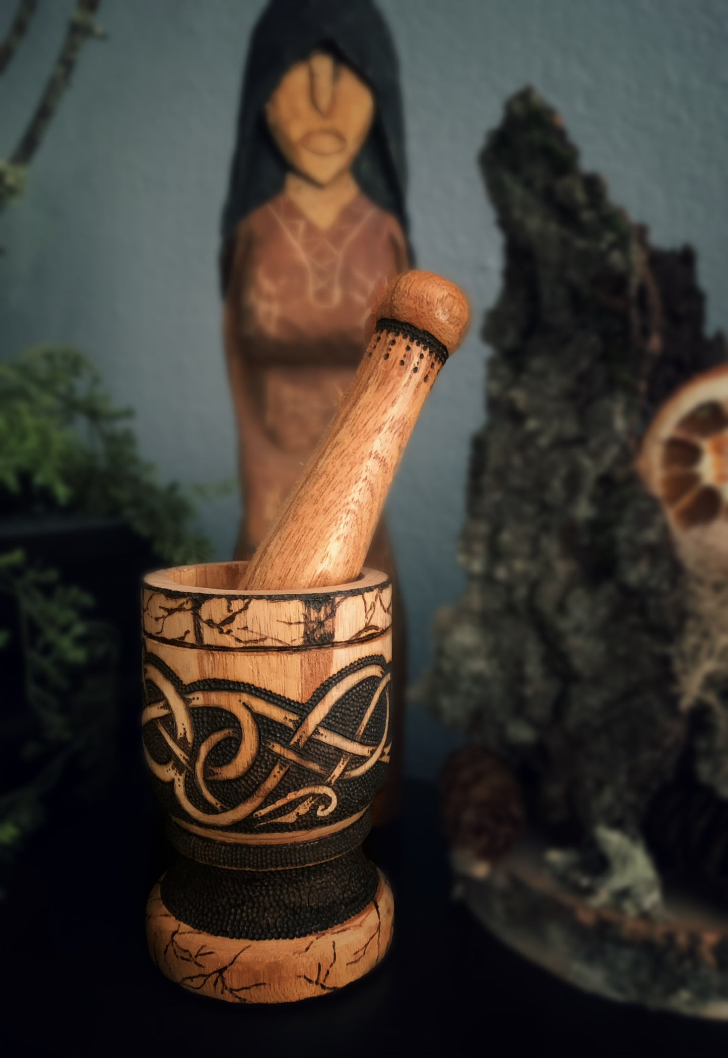 Urnes Wyrm Wood Mortar & Pestle