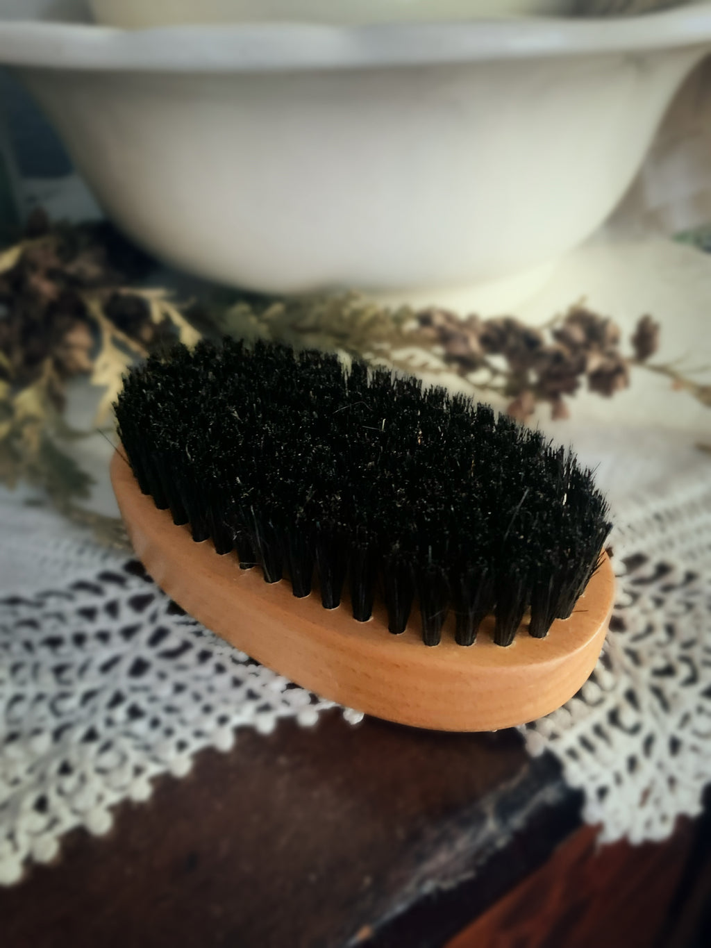 Bindrune Beard Brush