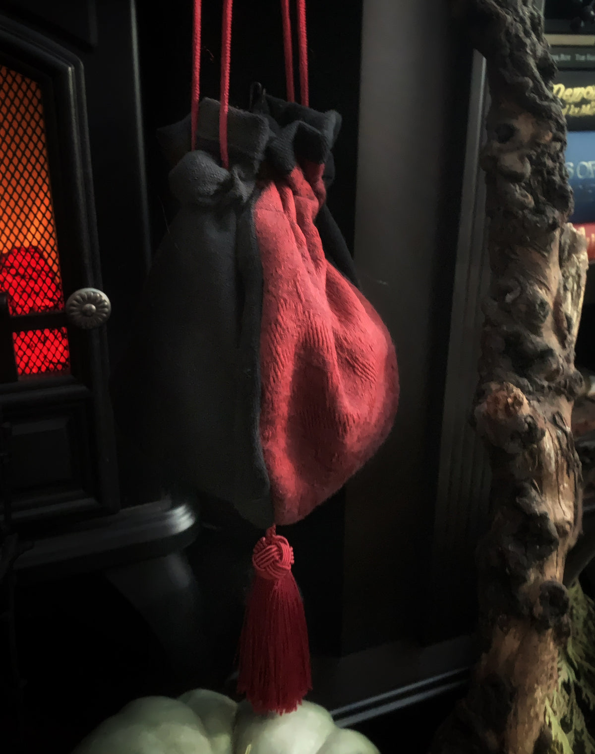 Renaissance Drawstring Pouch - Jacquard