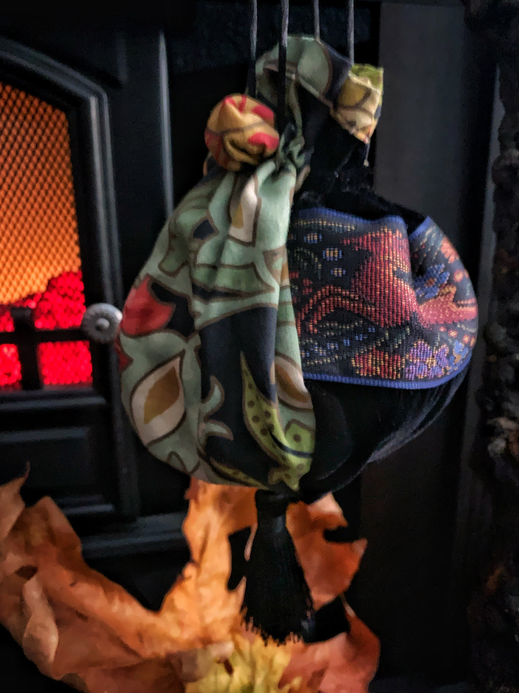 Renaissance Drawstring Pouch - Stag & Velvet (Small)