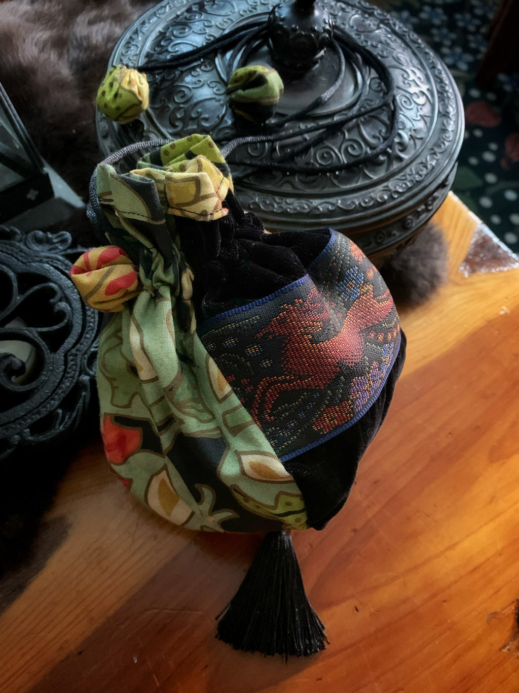 Renaissance Drawstring Pouch - Stag & Velvet (Small)