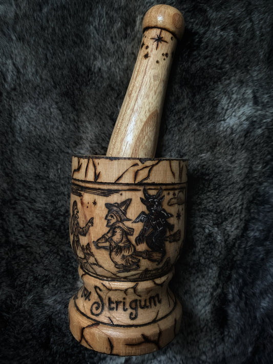 Nox Strigum Wood Mortar & Pestle