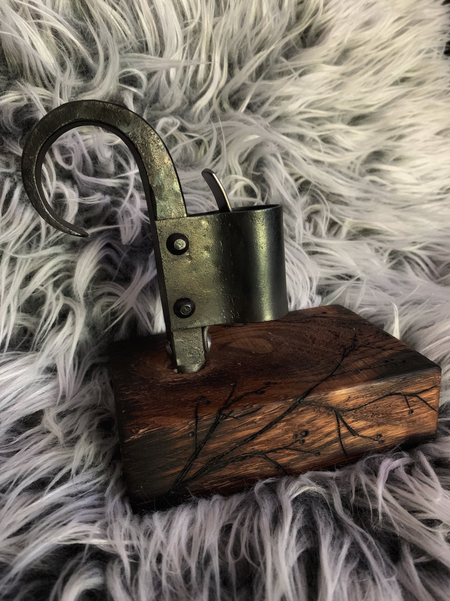 Branch & Berry Candle Holder