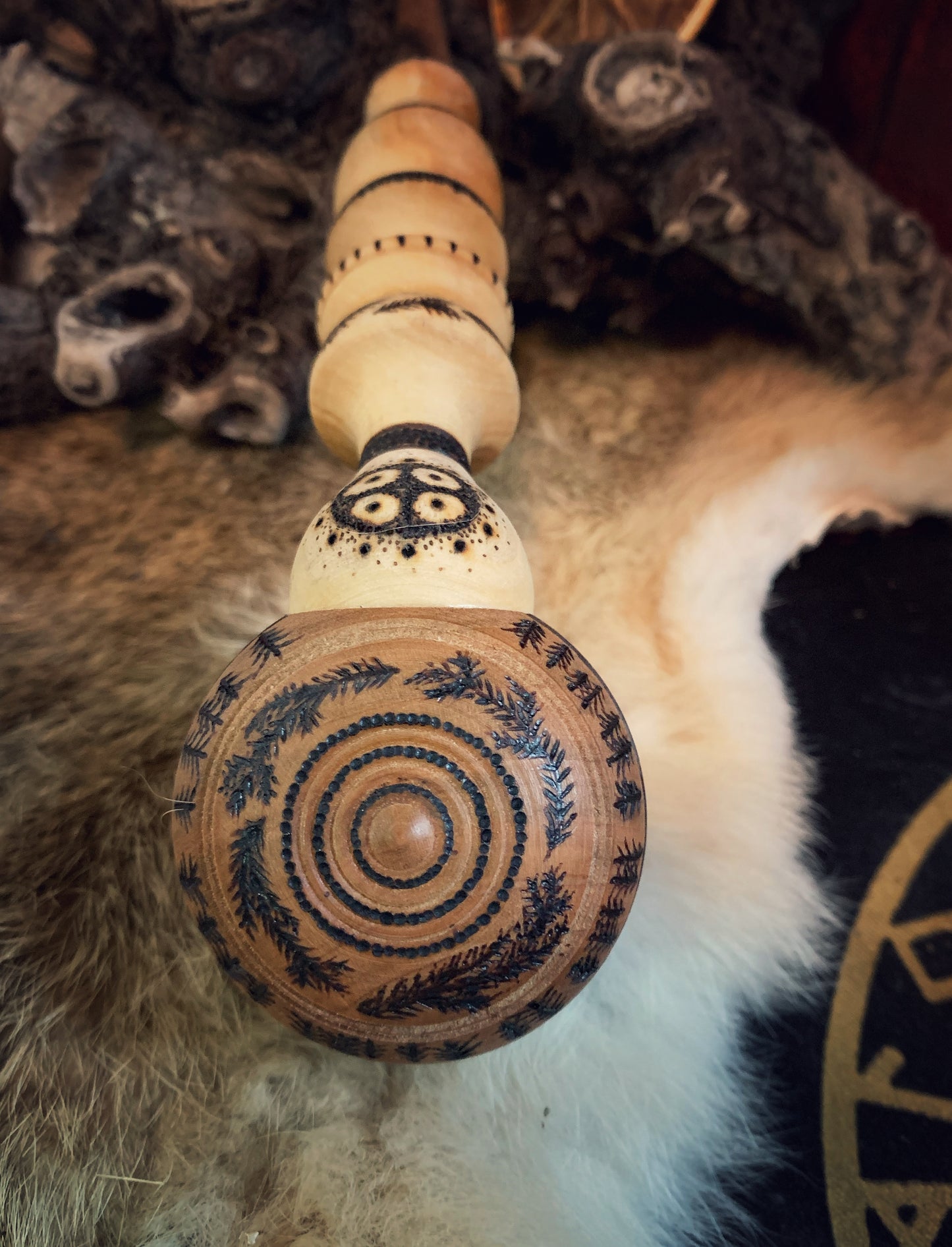 Celtic Knots & Spruce Smoking Pipe