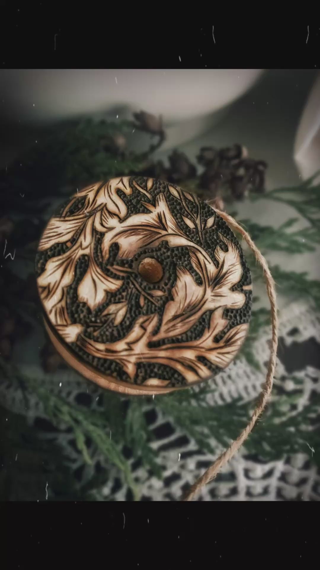 Acanthus Wooden Spool
