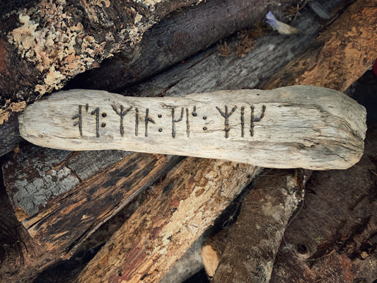 Rune Sticks – Heksedans
